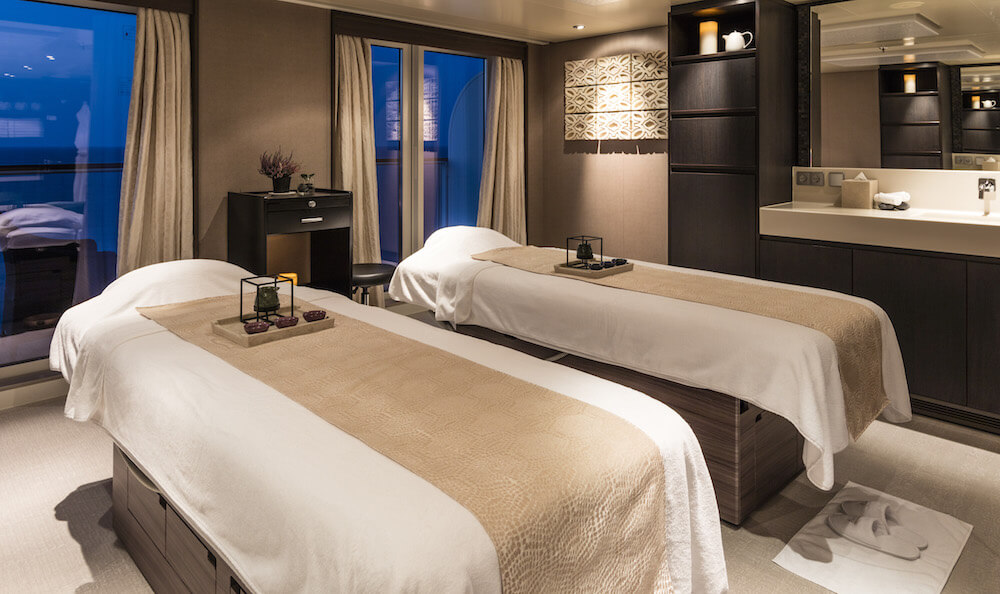 CRYSTAL LIFE SPA TREATMENT ROOM 01